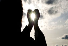 西湖区疫情：城市绿肺下的防控挑战与地理屏障